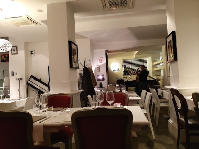 Golden View Open Bar